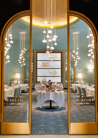 bleu-décoration-restaurant-mur
